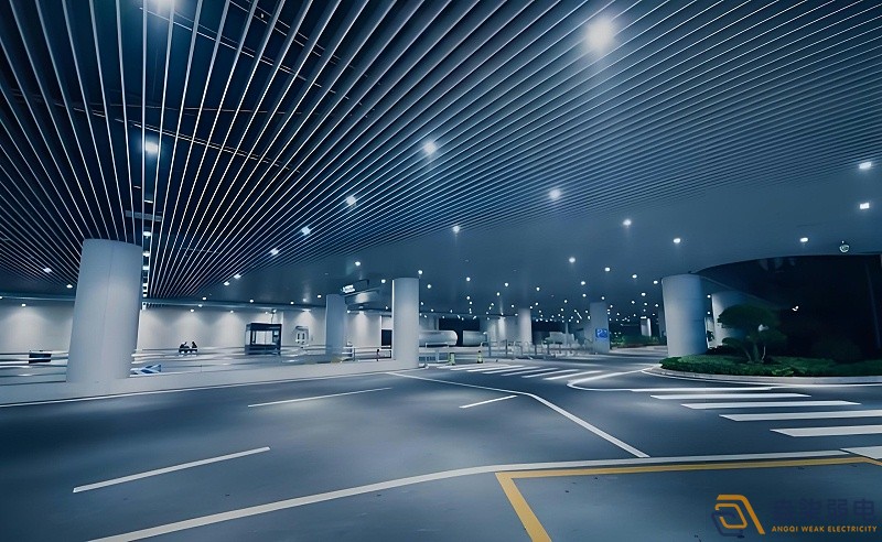 在地下車庫，看燈光如何綠色“智”變？