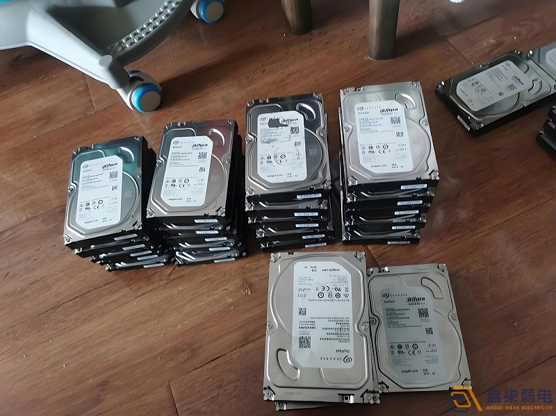 不同內(nèi)存大小的監(jiān)控硬盤(pán)可以兼容嗎？